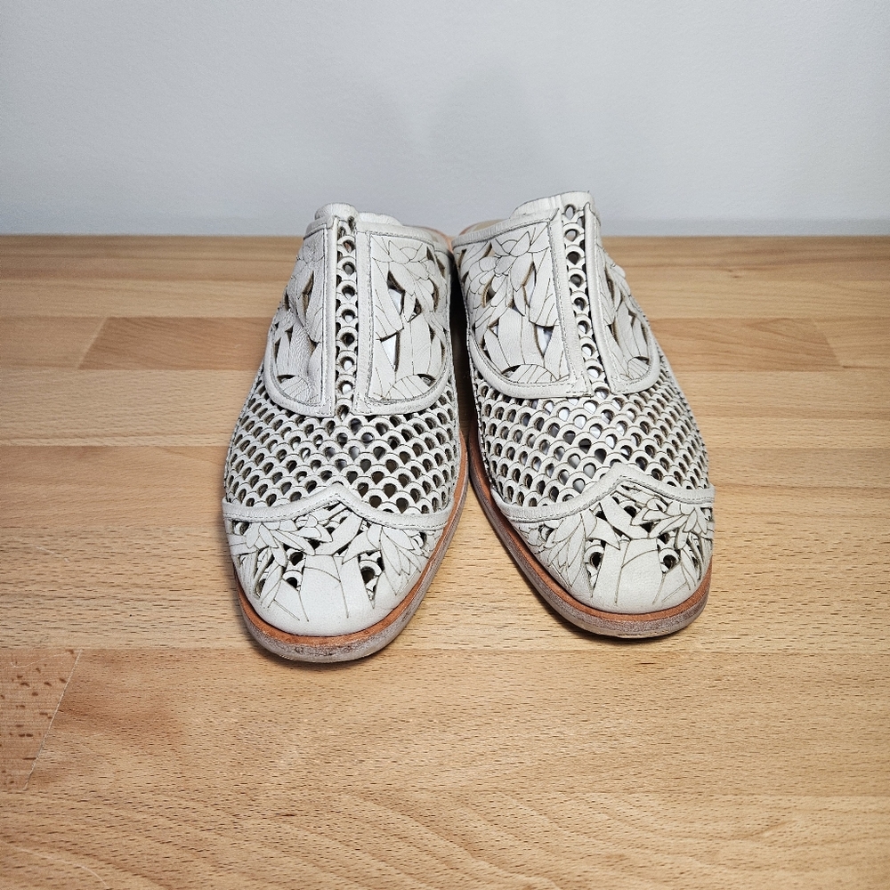 Free People Paramount Mule Cutout Slides - Picture 3 of 9